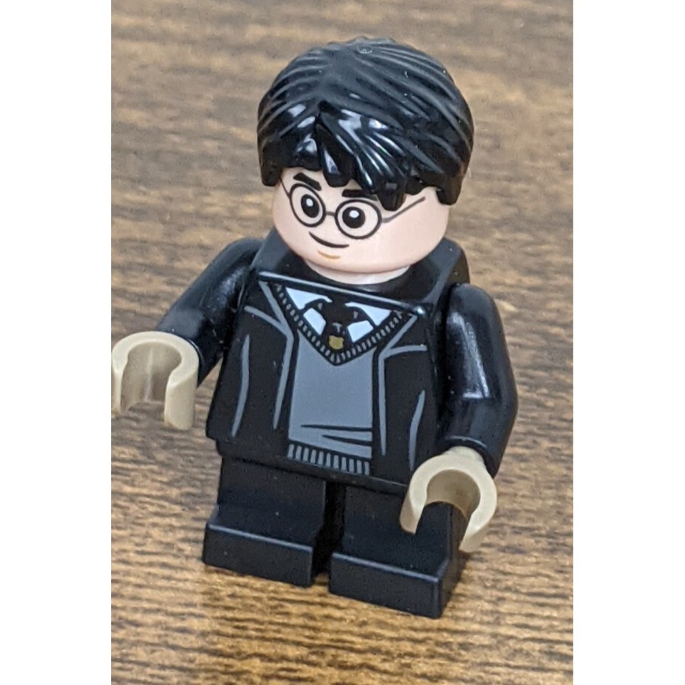 LEGO Harry Potter 76426‎ Hogwarts Boathouse Minifig – Hogwarts Robe Harry